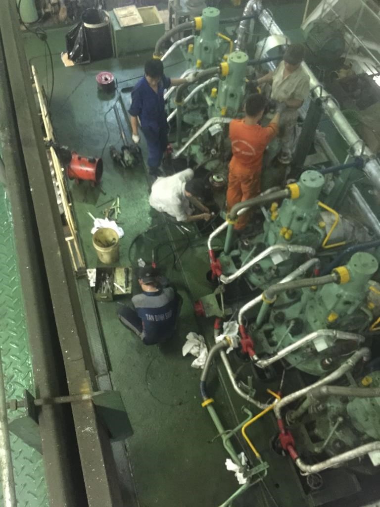 engine-repair-vietnam-ship-repair-co