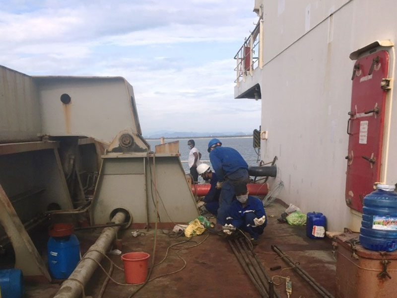 On deck ship repair services in Nghi Son Port