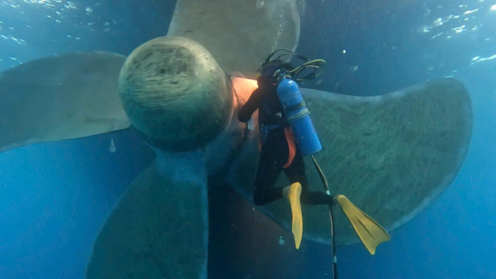 Divers conducting Propeller Polishing and In-water Survey at Phu My Port.